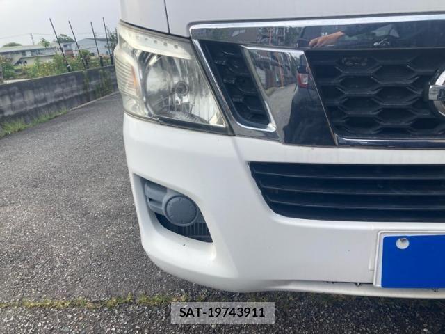 Nissan NV350 Caravan 2012-09 8526426-3