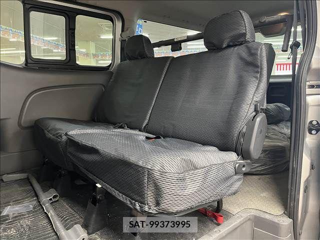 Nissan NV350 Caravan 2020-09 8526413-26