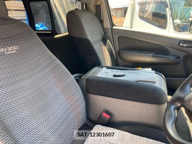 Nissan NV350 Caravan 2014-07 8526425-9