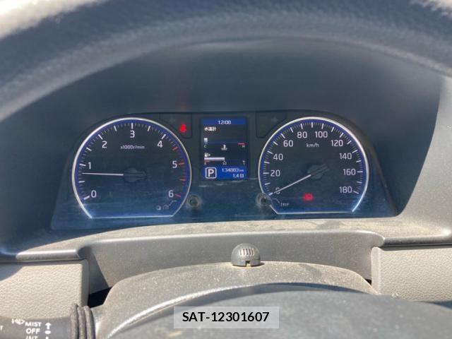 Nissan NV350 Caravan 2014-07 8526425-17