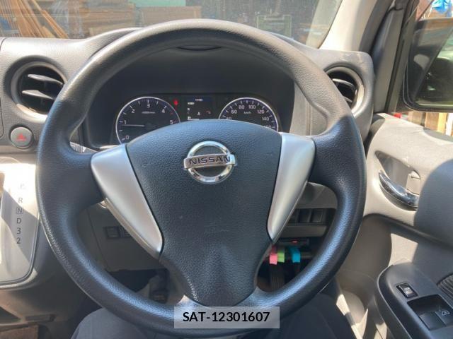 Nissan NV350 Caravan 2014-07 8526425-18