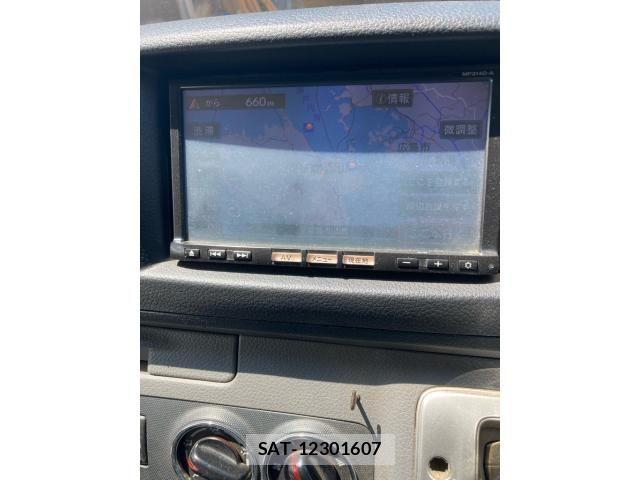 Nissan NV350 Caravan 2014-07 8526425-20