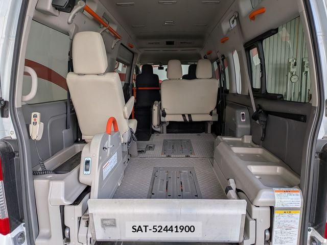 Nissan NV350 Caravan 2020-03 8526423-10