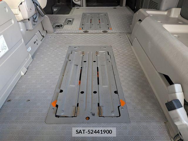 Nissan NV350 Caravan 2020-03 8526423-11