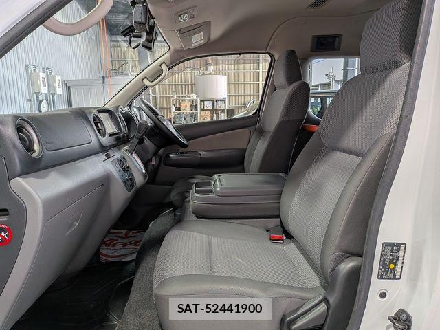 Nissan NV350 Caravan 2020-03 8526423-29