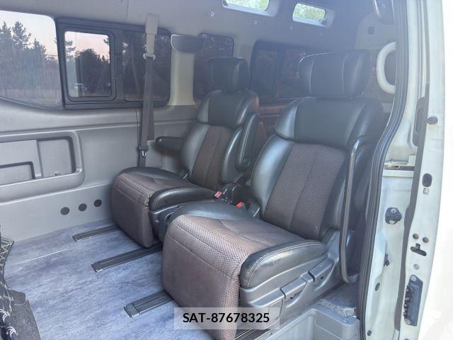 Nissan NV350 Caravan 2013-12 8526424-16