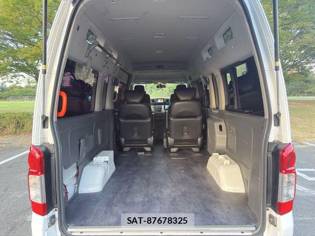 Nissan NV350 Caravan 2013-12 8526424-19