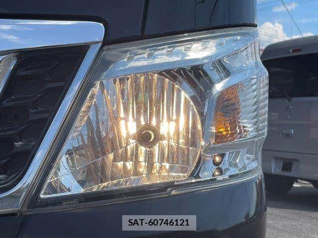 Nissan NV350 Caravan 2017-04 8563073-14