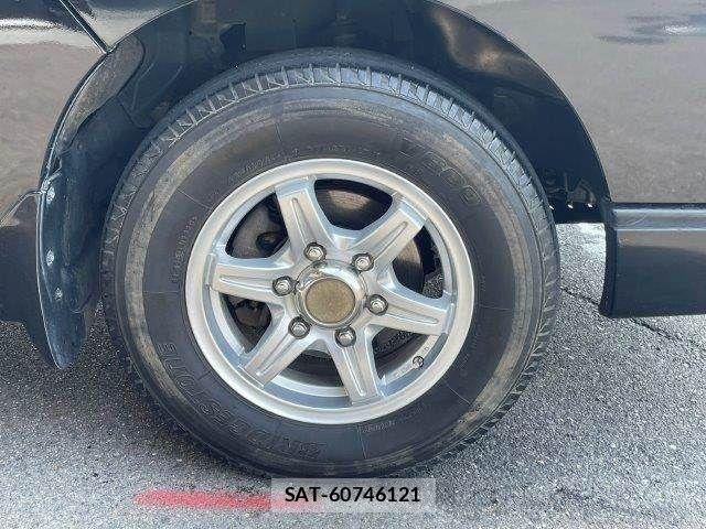 Nissan NV350 Caravan 2017-04 8563073-16