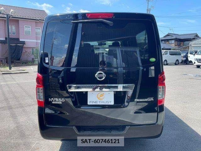 Nissan NV350 Caravan 2017-04 8563073-21