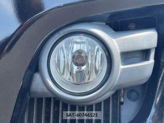Nissan NV350 Caravan 2017-04 8563073-26