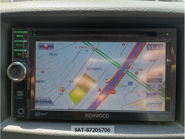 Nissan NV350 Caravan 2012-10 8563074-10