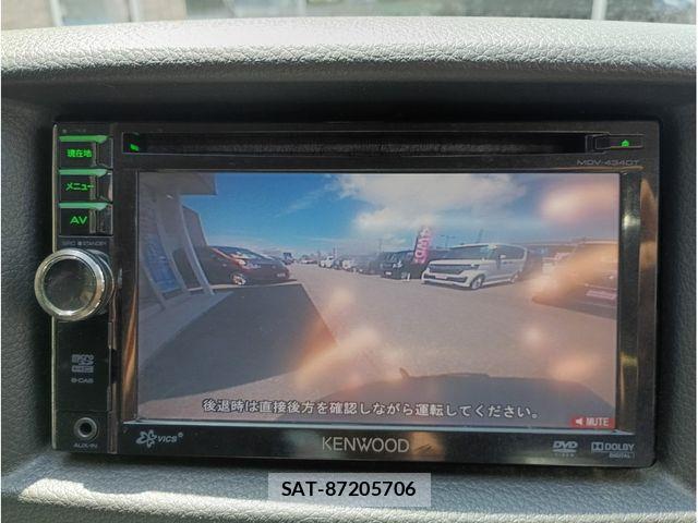 Nissan NV350 Caravan 2012-10 8563074-12
