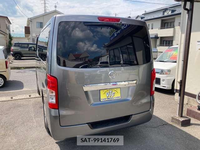 Nissan NV350 Caravan 2020-06 8628230-13