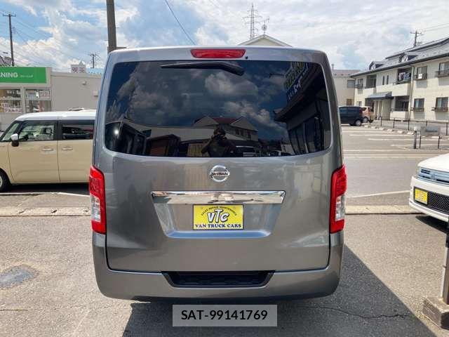 Nissan NV350 Caravan 2020-06 8628230-14