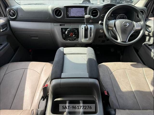 Nissan NV350 Caravan 2017-06 8628228-3