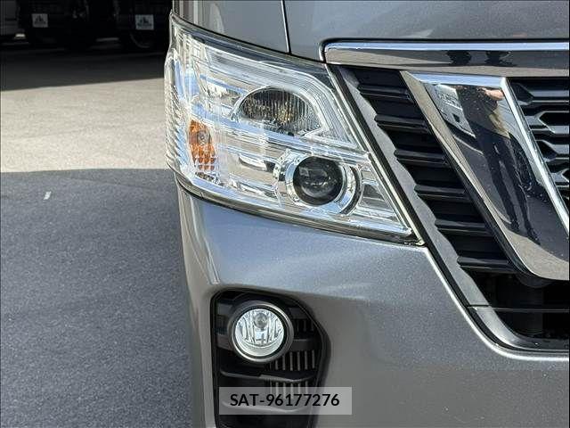 Nissan NV350 Caravan 2017-06 8628228-4