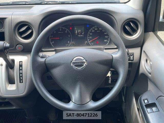 Nissan NV350 Caravan 2021-07 8628231-13