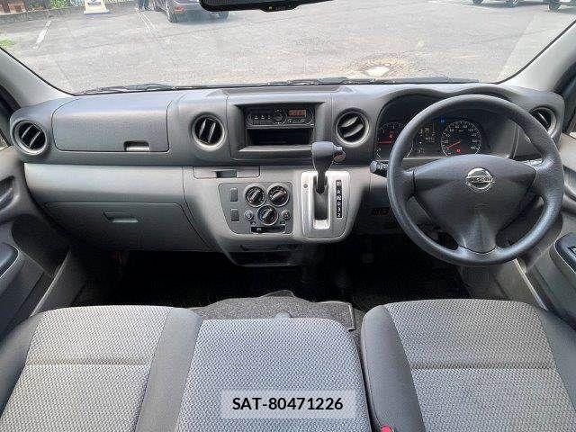 Nissan NV350 Caravan 2021-07 8628231-2