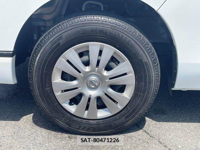 Nissan NV350 Caravan 2021-07 8628231-29