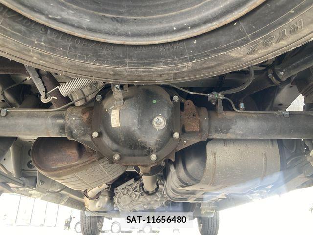 Nissan NV350 Caravan 2020-05 8628229-18