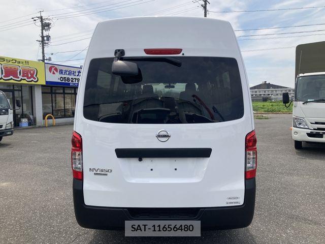 Nissan NV350 Caravan 2020-05 8628229-23
