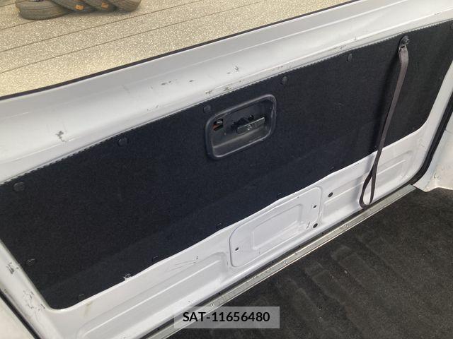 Nissan NV350 Caravan 2020-05 8628229-7