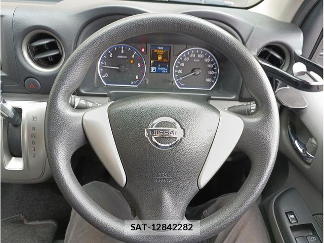 Nissan NV350 Caravan 2016-06 8660841-12