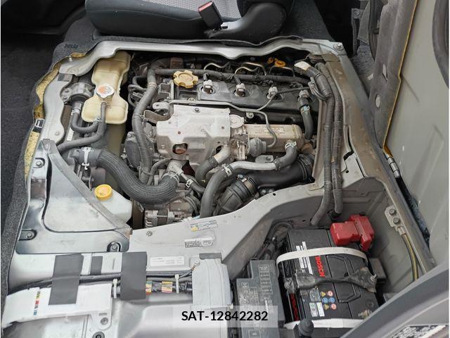 Nissan NV350 Caravan 2016-06 8660841-26