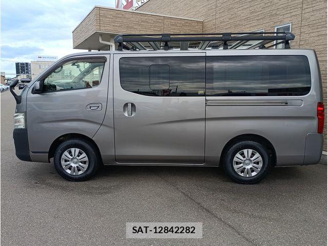 Nissan NV350 Caravan 2016-06 8660841-3