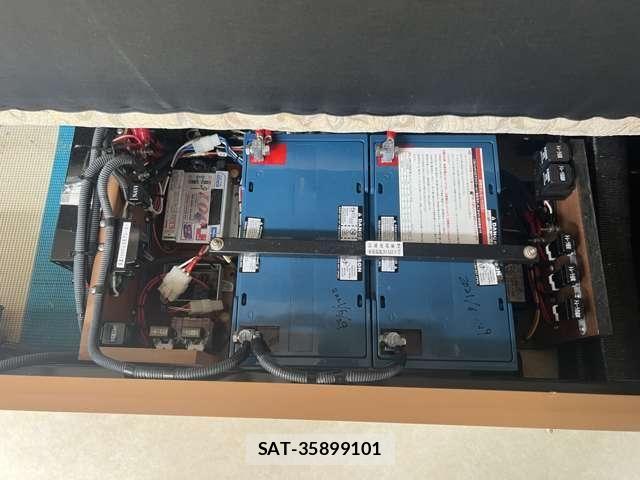 Nissan NV350 Caravan 2014-12 8660840-12