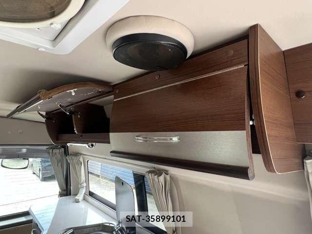 Nissan NV350 Caravan 2014-12 8660840-20