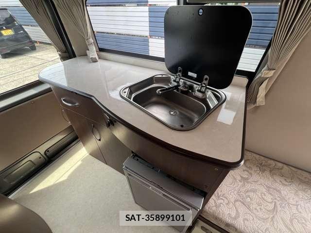 Nissan NV350 Caravan 2014-12 8660840-21