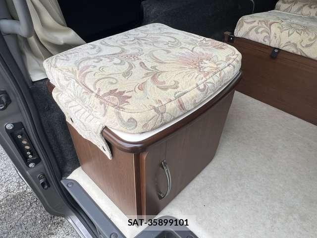 Nissan NV350 Caravan 2014-12 8660840-7