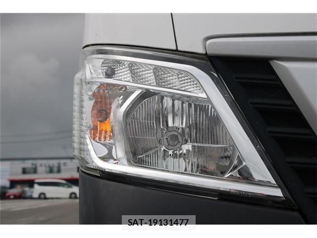 Nissan NV350 Caravan 2020-08 8666697-15