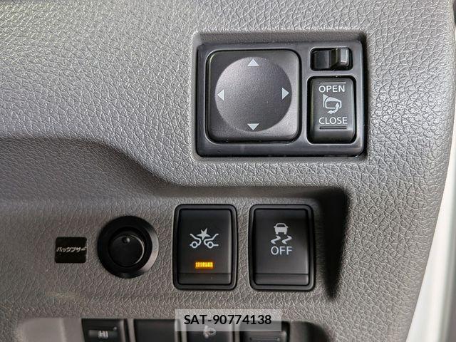 Nissan NV350 Caravan 2020-03 8660842-20