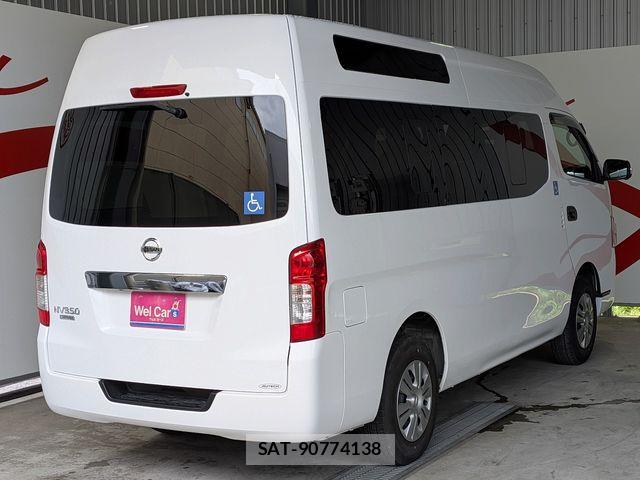 Nissan NV350 Caravan 2020-03 8660842-6