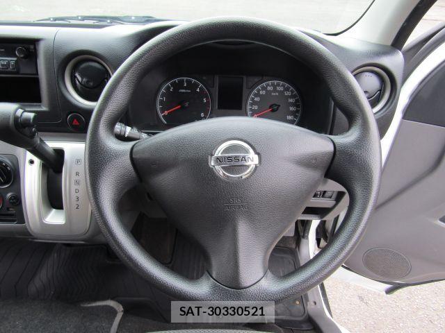 Nissan NV350 Caravan 2014-09 8660844-12