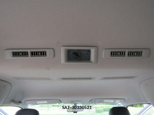 Nissan NV350 Caravan 2014-09 8660844-13
