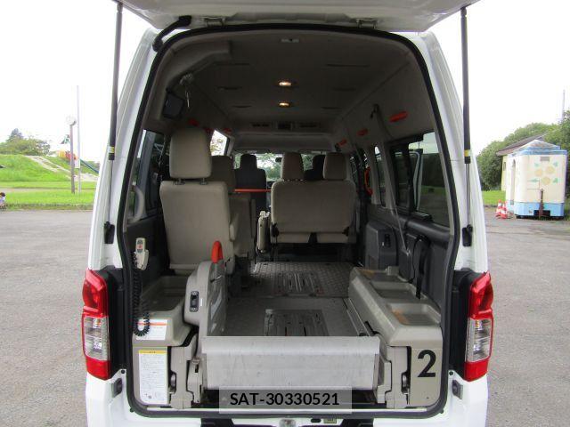 Nissan NV350 Caravan 2014-09 8660844-14