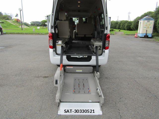 Nissan NV350 Caravan 2014-09 8660844-15