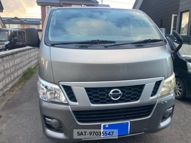 Nissan NV350 Caravan 2012-10 8686227-1