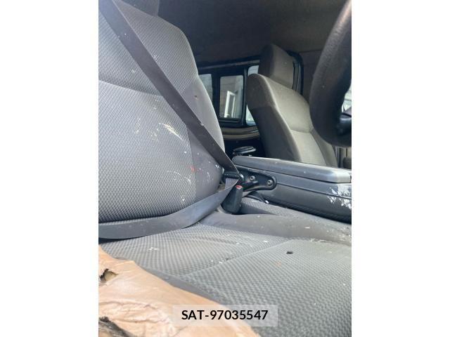 Nissan NV350 Caravan 2012-10 8686227-7