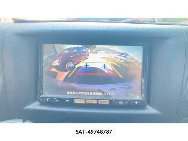 Nissan NV350 Caravan 2013-02 8744993-9
