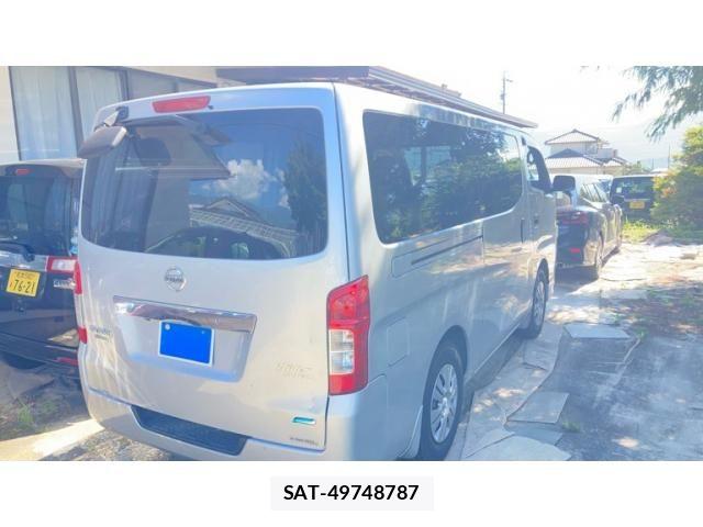 Nissan NV350 Caravan 2013-02 8744993-5