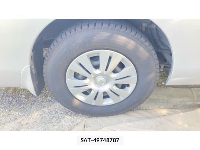 Nissan NV350 Caravan 2013-02 8744993-6