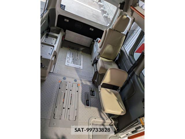 Nissan NV350 Caravan 2020-03 8744991-15