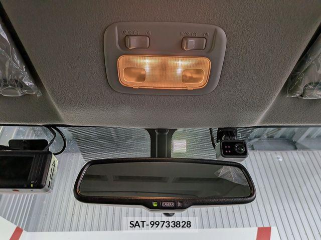 Nissan NV350 Caravan 2020-03 8744991-22