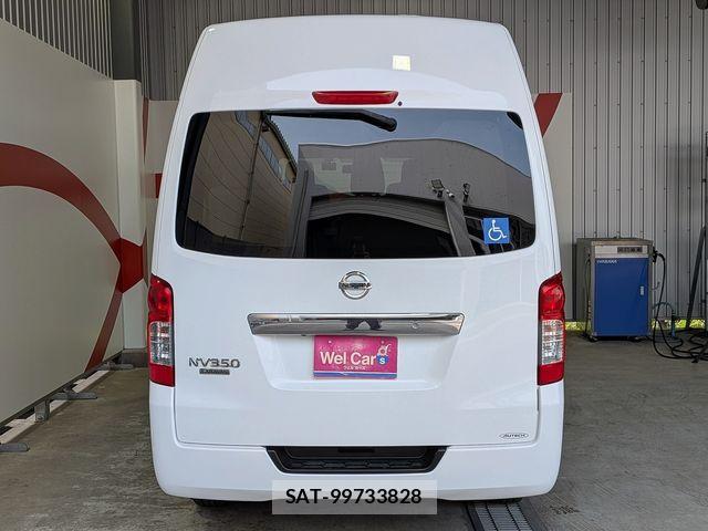 Nissan NV350 Caravan 2020-03 8744991-7
