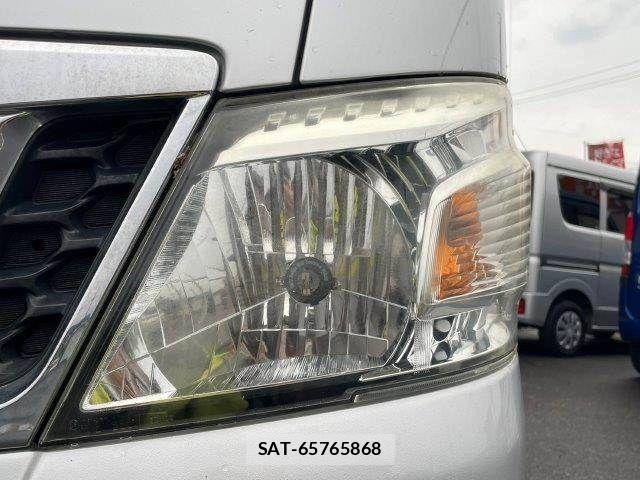 Nissan NV350 Caravan 2013-05 8744992-20